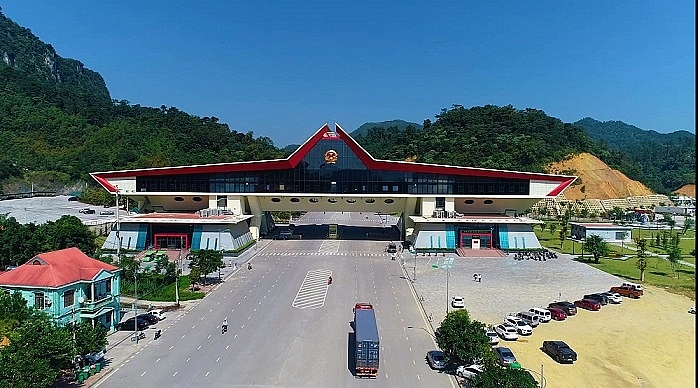 Cua Khau Quoc Te Huu Nghi 661d4cefb24ed